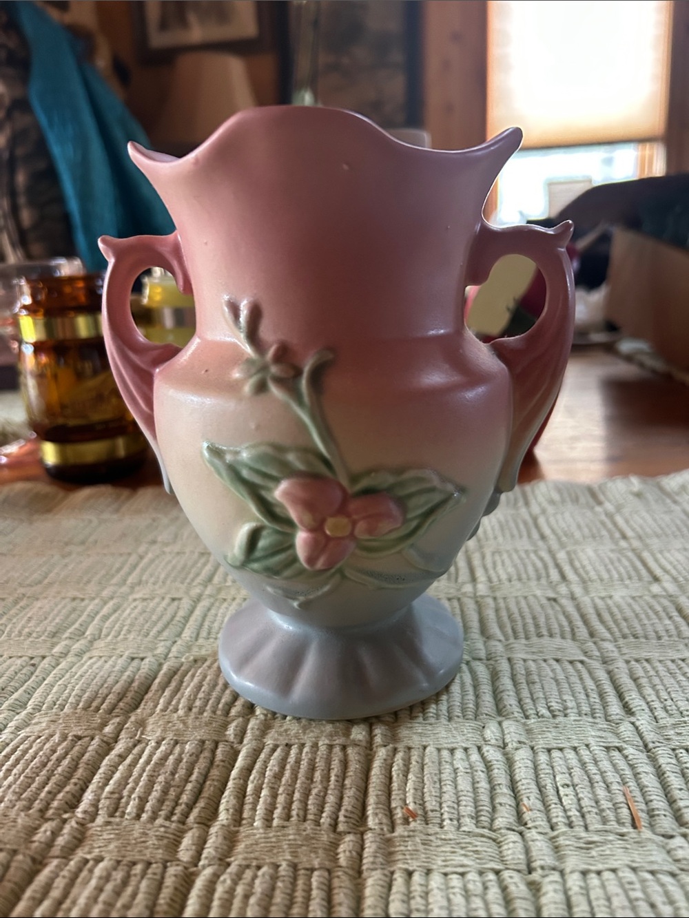 Vintage Hull Art Pottery W4 6 1/2" Wildower Vase